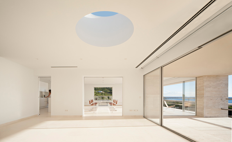 Illustration for article titled The perfect summer house is in a perfect beach in Cádiz, Spain